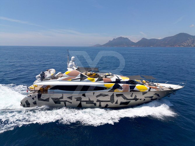 Quantum yacht exterior 2