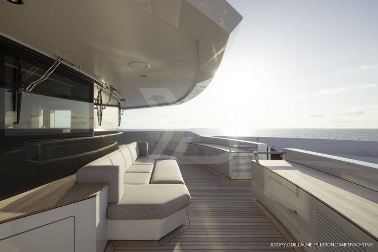 Entourage yacht interior 14