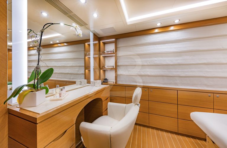 Spectre yacht interior 22