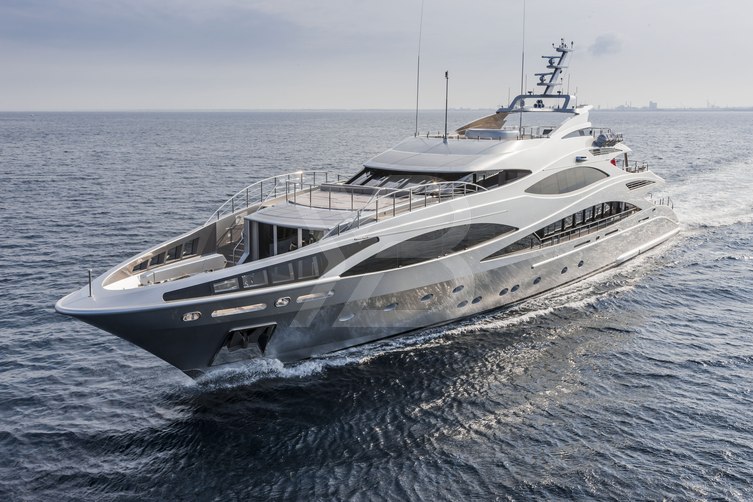 Panthera yacht exterior 5