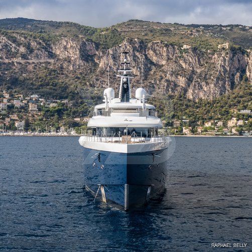 Zazou yacht exterior 4