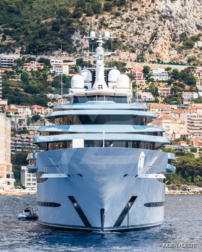 Kaos yacht exterior 30