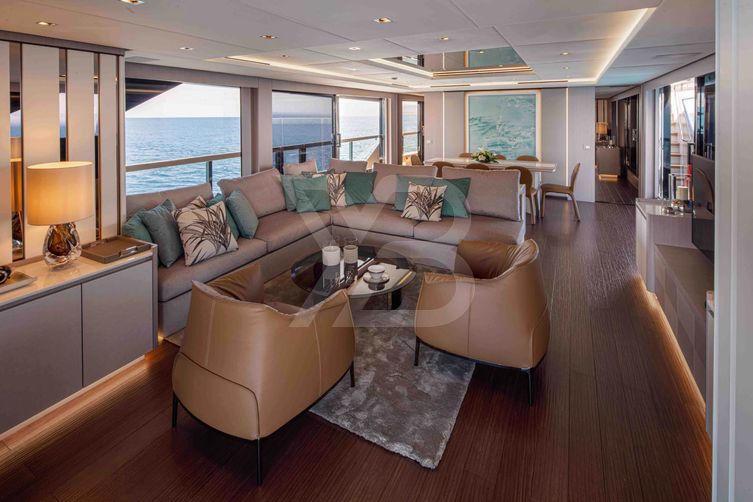 Yesenia yacht interior 7