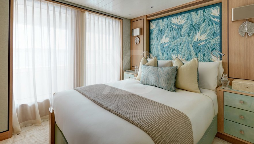 Joy yacht interior 20