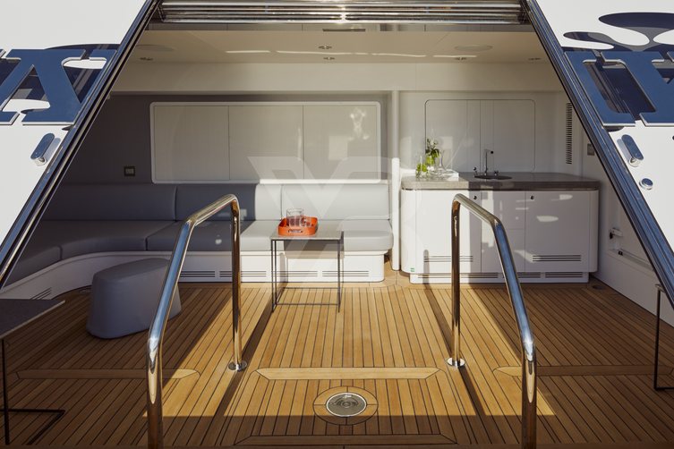 Oid yacht interior 52