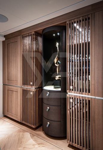 Special One yacht interior 32