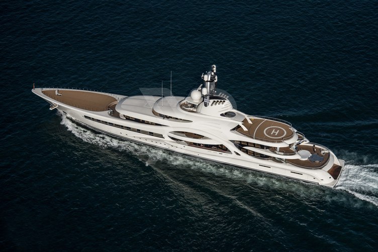 Anna yacht exterior 2