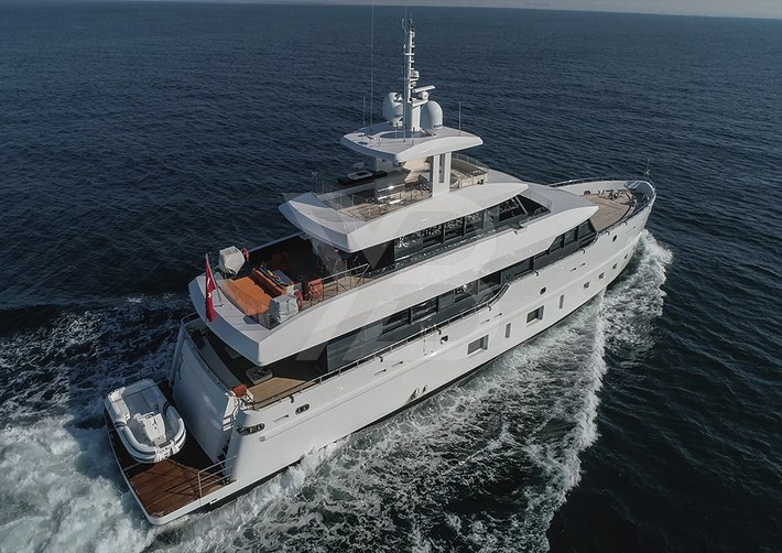 K yacht exterior 7