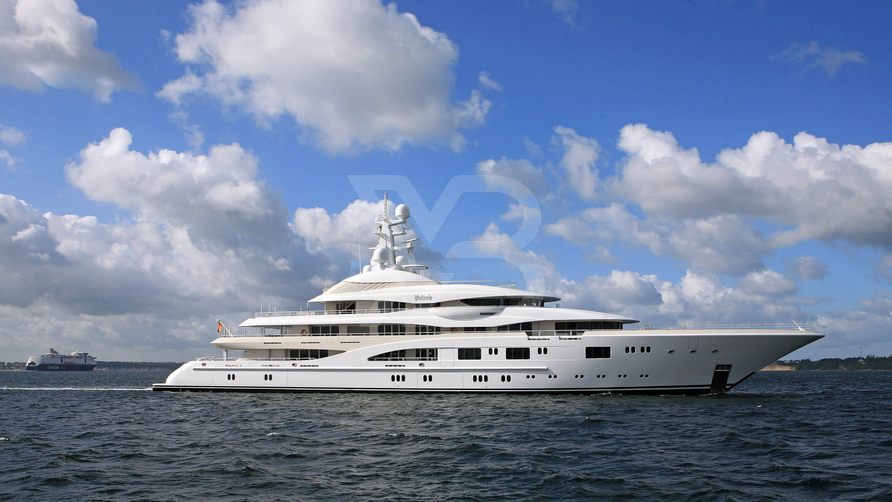 Meridian A yacht exterior 9