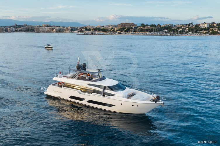 Chapaqua Too yacht exterior 3