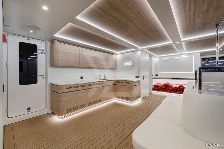 Limerence yacht interior 9