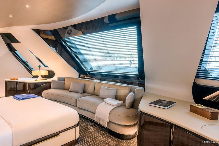 Aurora yacht interior 14