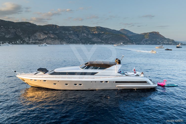 Lauren V yacht exterior 7