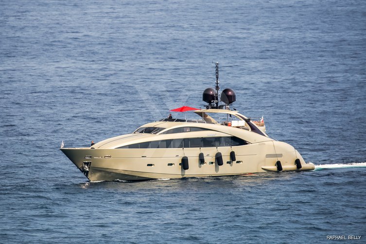 YCM 120 yacht exterior 2