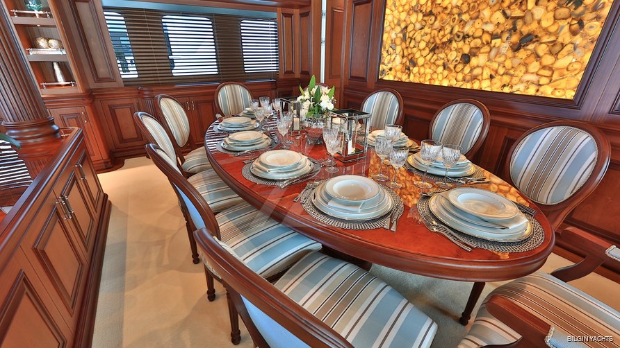 Omnia 1 yacht interior 8