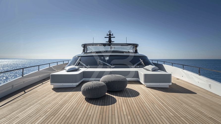 Four Joys yacht exterior 22