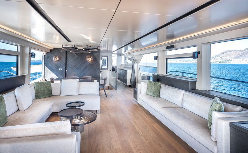 Tubabu yacht interior 10