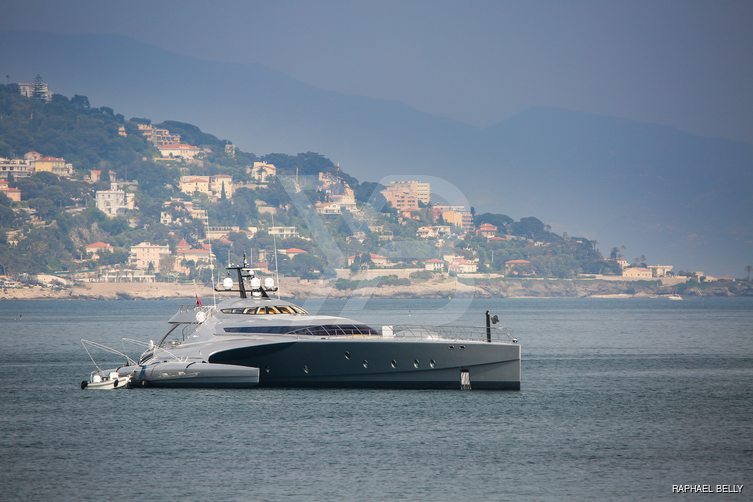 Galaxy of Happiness yacht exterior 8