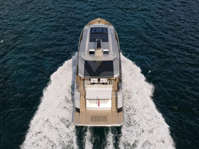 Miramar yacht exterior 14