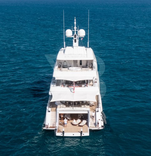 Nora yacht exterior 5