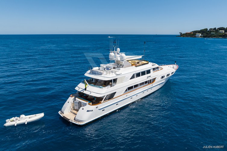 Grandeur yacht exterior 6