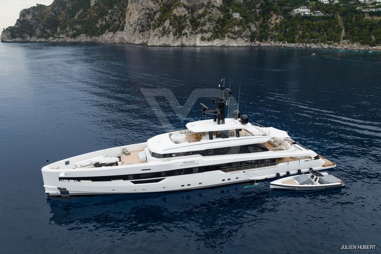 PrivateGG yacht exterior 2