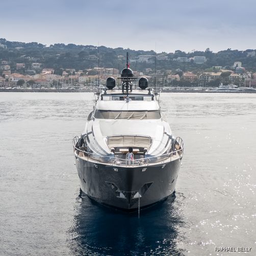 Five yacht exterior 25