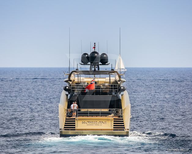 Hokulani yacht exterior 3