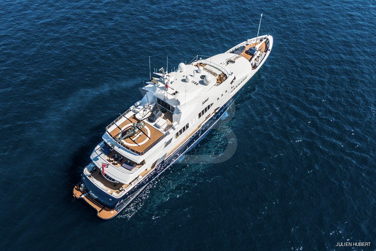 Samar yacht exterior 17