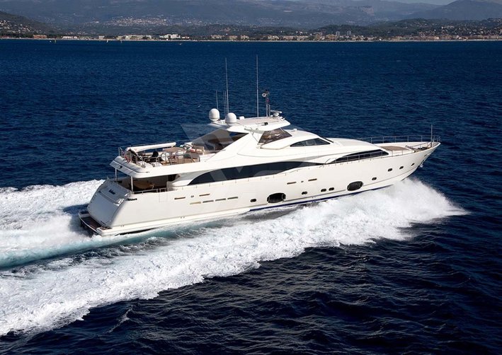 Miss Ado yacht exterior 2