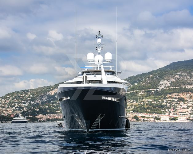 Julia yacht exterior 9