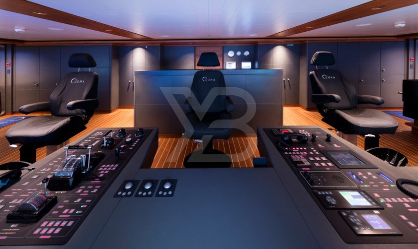 Luna yacht interior 14