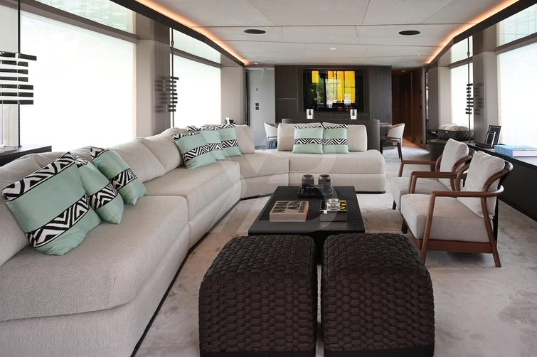 Alma III yacht interior 8