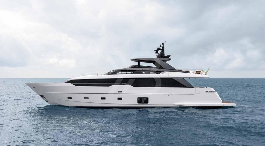 Wanderlust yacht exterior 2