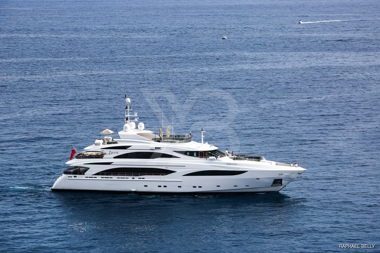 Diane yacht exterior 3