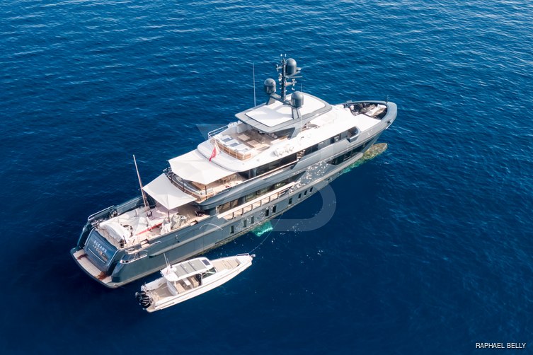 Ocean's Four yacht exterior 7