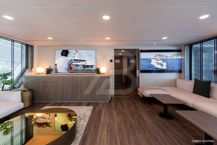 Bad Company Support yacht interior 8