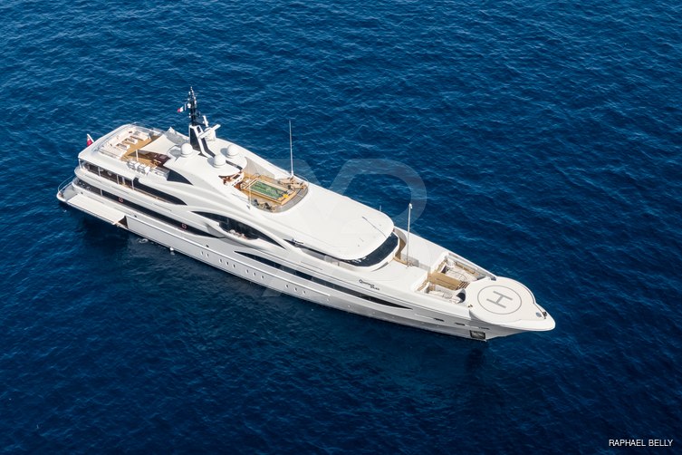 Quantum of Solace yacht exterior 29