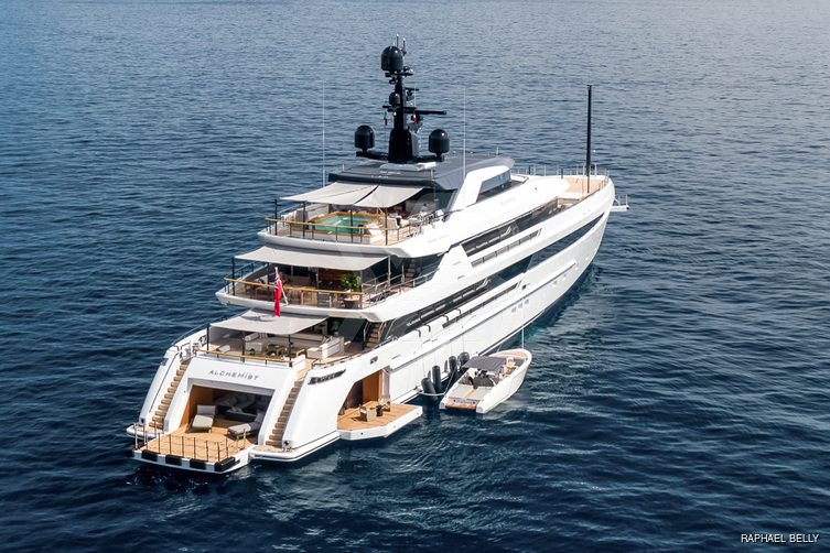 Alchemist yacht exterior 12