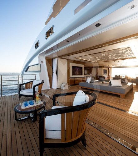 Mar yacht interior 21