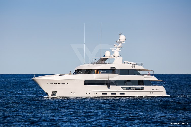 Philosophy yacht exterior 4