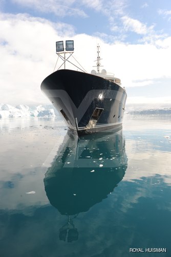 Arcadia yacht exterior 8