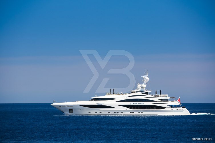 Illusion V yacht exterior 3