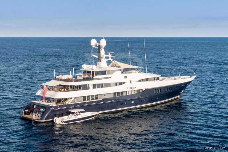 Scott Free yacht exterior 13