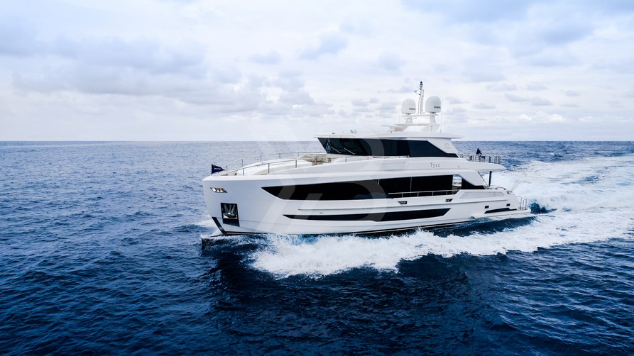 Tyee yacht exterior 22