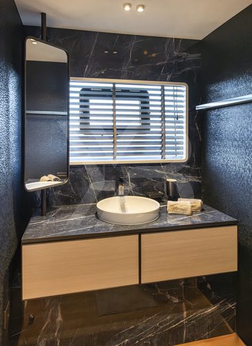 Tuccini yacht interior 21