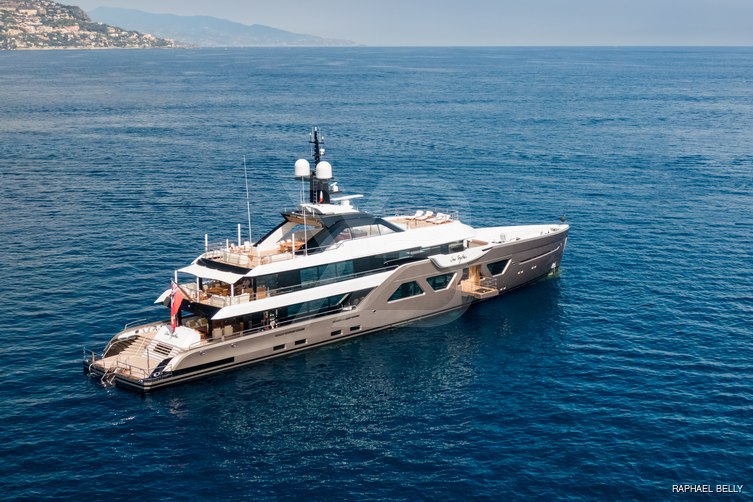 Come Together yacht exterior 2