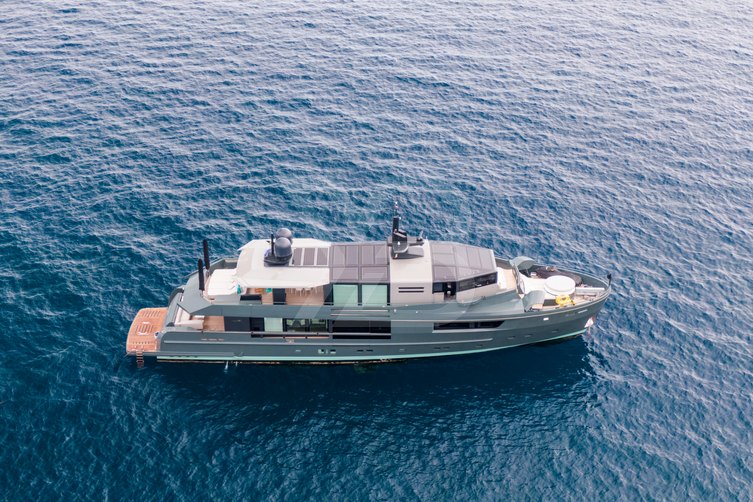 Fan Shun 6 yacht exterior 7