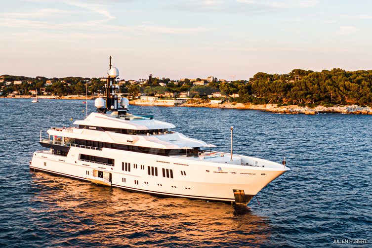 Deep Breath yacht exterior 19