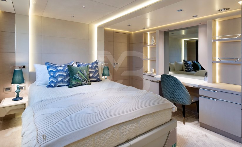 Tatiana V yacht interior 14